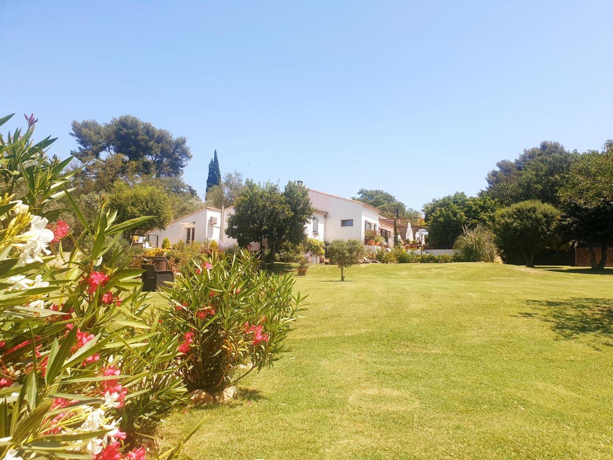 Les Prairies De Fenestrelle Spa & Piscine Au Calme Aubagne Ngoại thất bức ảnh